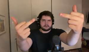 442x257