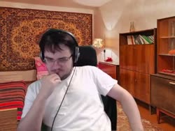 444x334