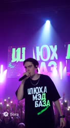 704x1280