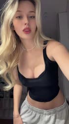 576x1024