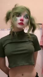 576x1024