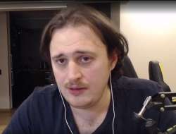 483x369