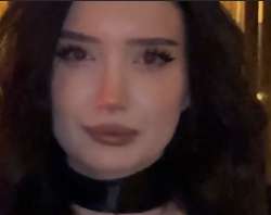587x467