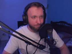370x282