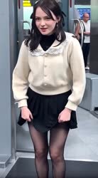 416x752