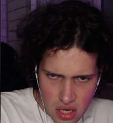 289x315