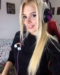 930x1153