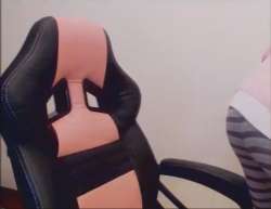 597x462