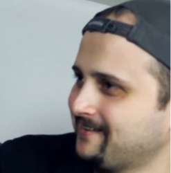 390x394