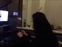510x386