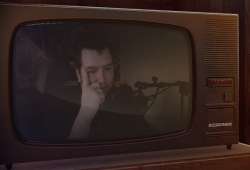 569x387