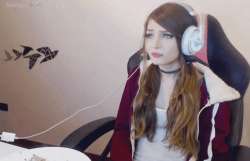 688x444
