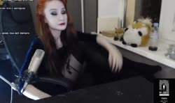 584x348