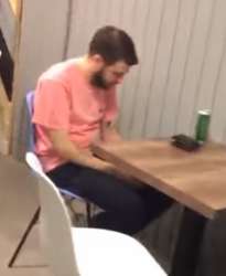 399x486