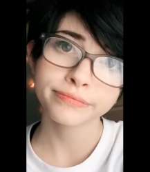 415x476