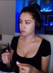 349x477