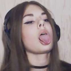 373x373