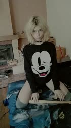 576x1024