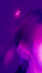 320x545