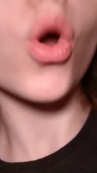 576x1024