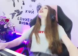 696x504