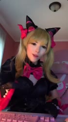 608x1080