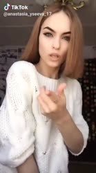 544x976