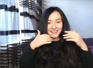 560x413