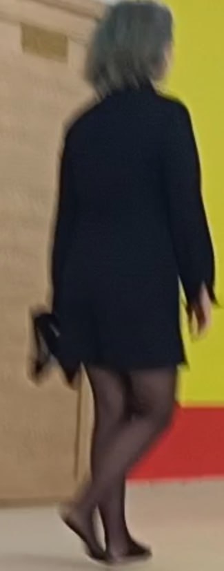 325x826