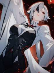736x981