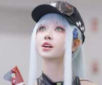 872x732
