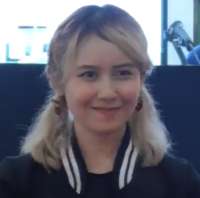 369x367