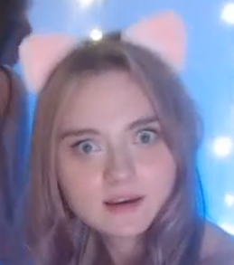 259x293