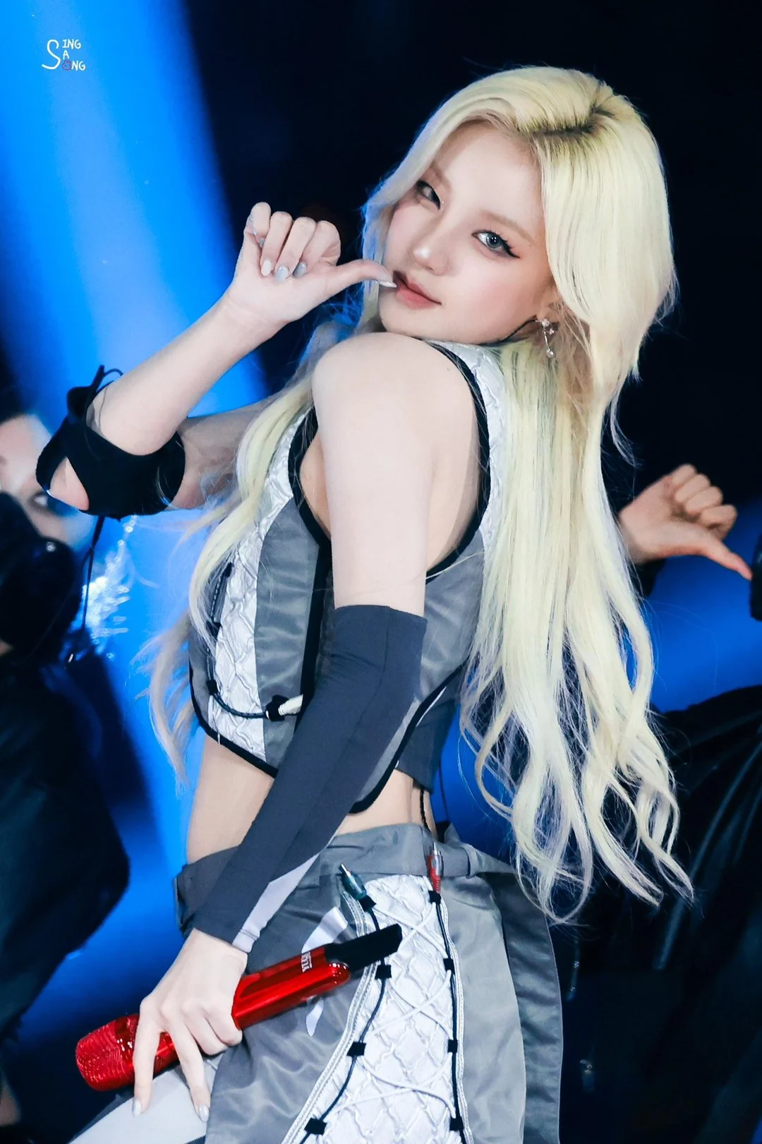 1080x1621