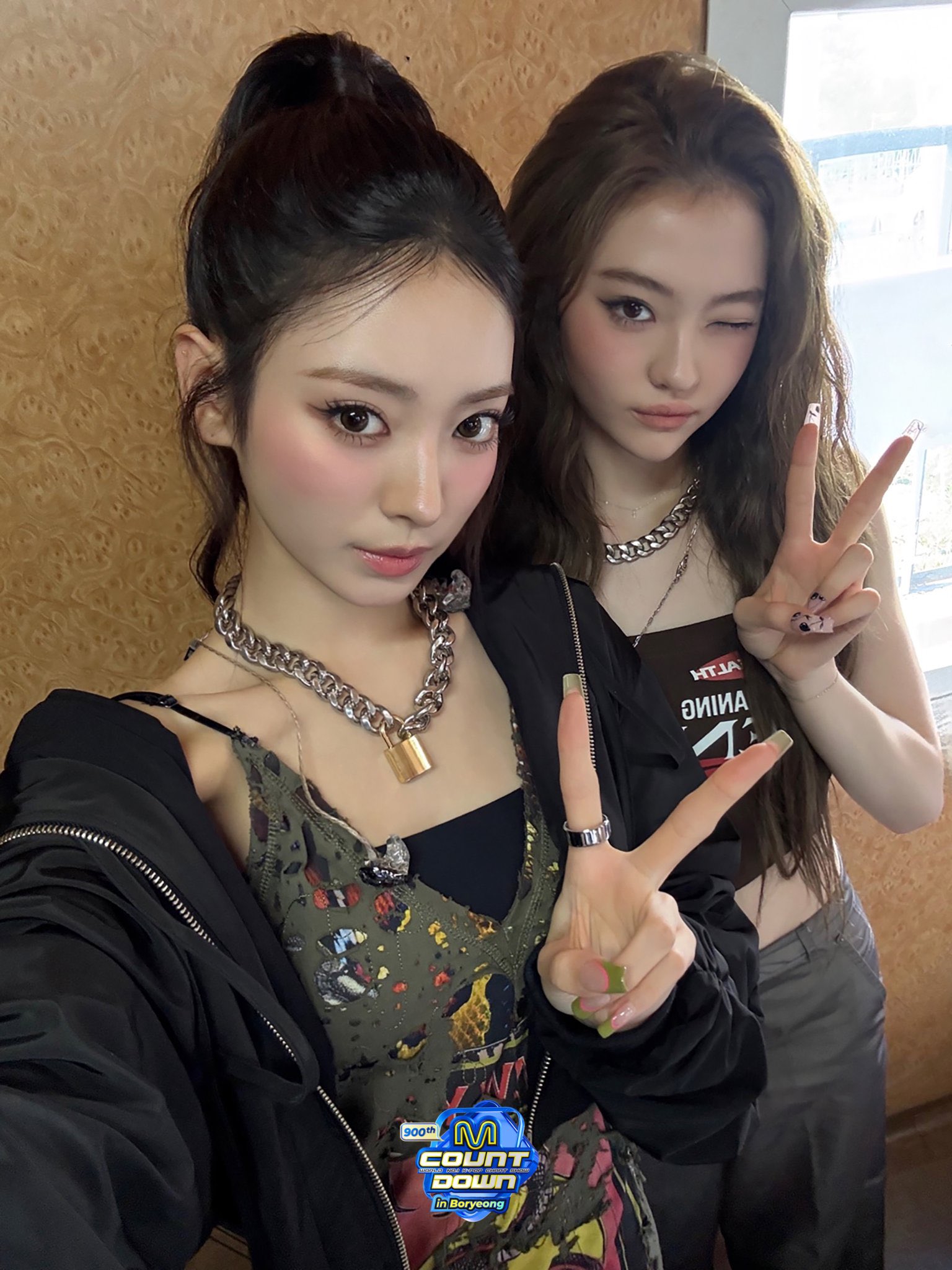 1536x2048