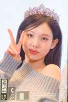 857x1280