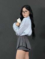 990x1280