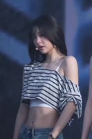 720x1078