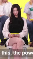792x1408