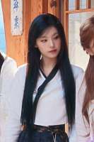 736x1103