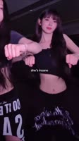 718x1280