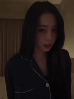 576x758