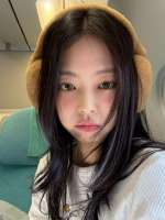 736x981