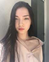 736x919