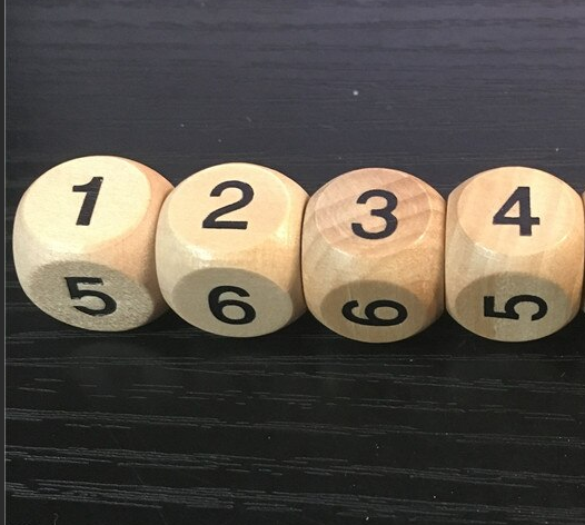 526x472
