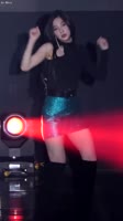 608x1080