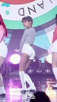 606x1080