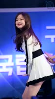 608x1080