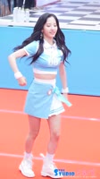 608x1080