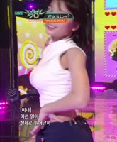 896x1080